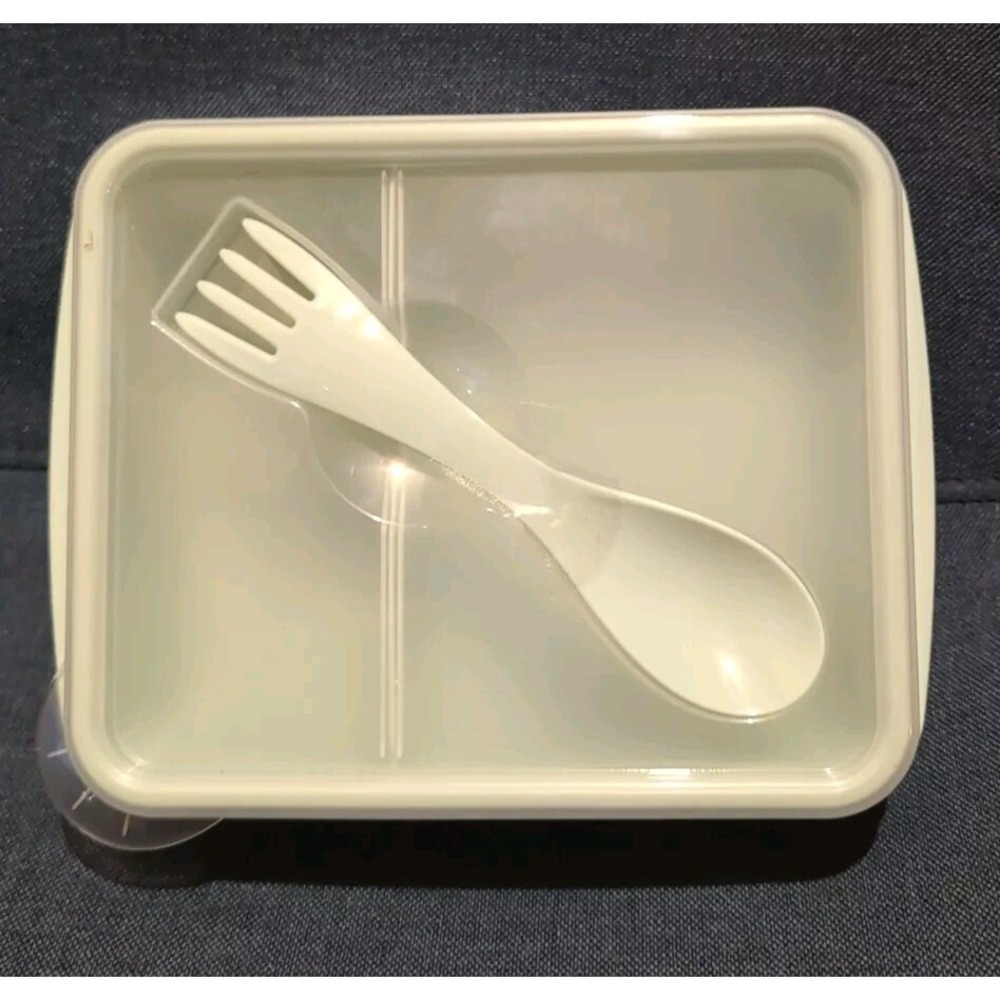 Room Essentials Plastic Bento Box With Utensil green